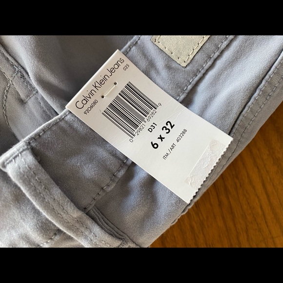 CK Stretch Mid-rise Skinny Pant - Picture 2 of 2